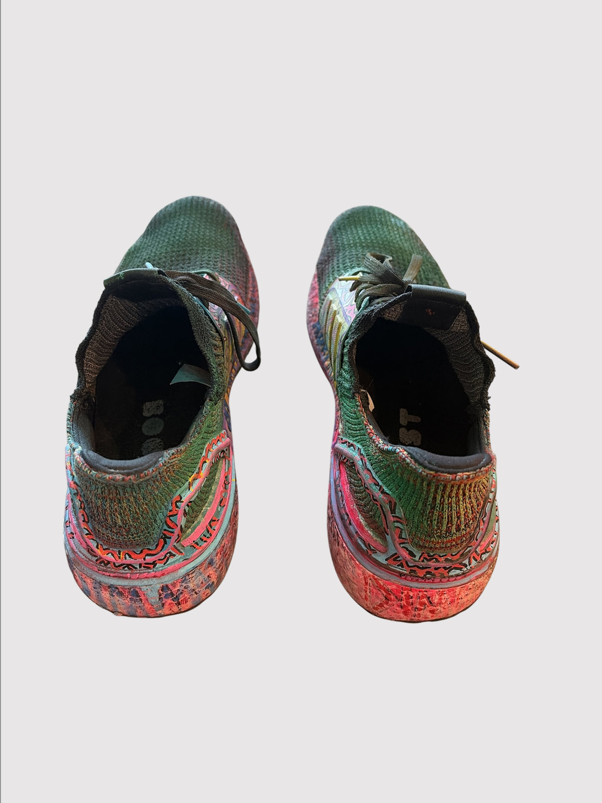 AOKI 1OF1 SPRAY PAINT TENNIS SHOES #2092